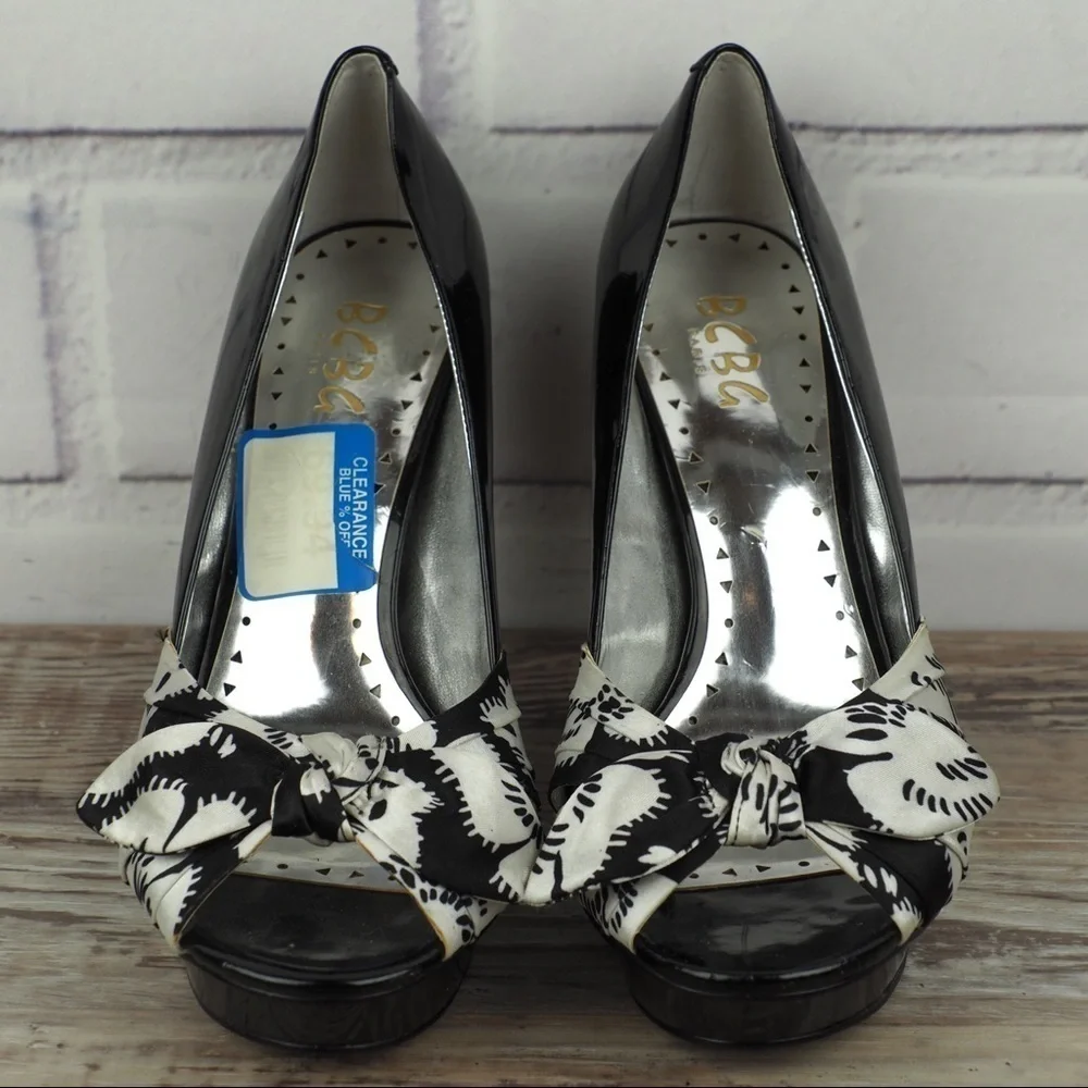 BCBGirls 7.5 black patent peep toe platform pumps - Picture 2 of 7